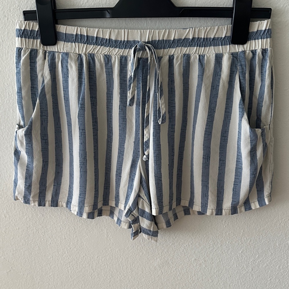 Gypsies & Moondust Blue and White Striped Women Lounge Shorts